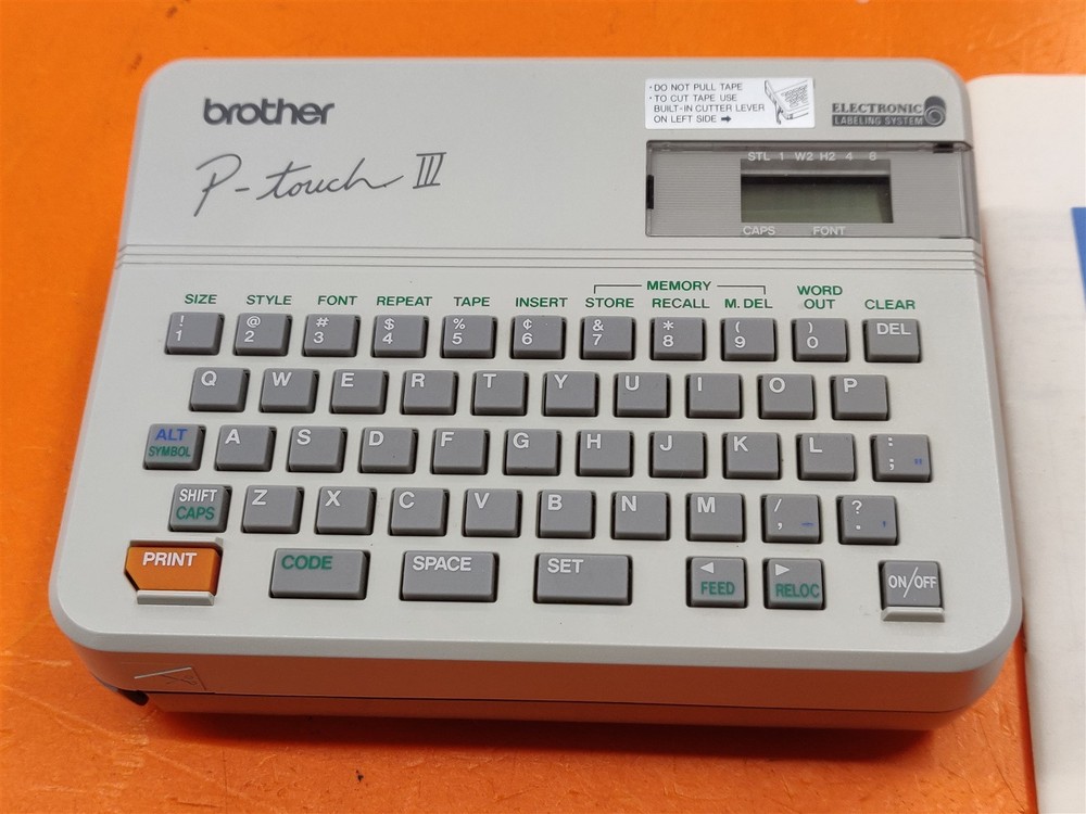 ⭐️⭐️⭐️⭐️⭐️ **AS IS - UNTESTED** 1990 Brother P-Touch III (PT-10) w/ User Guide