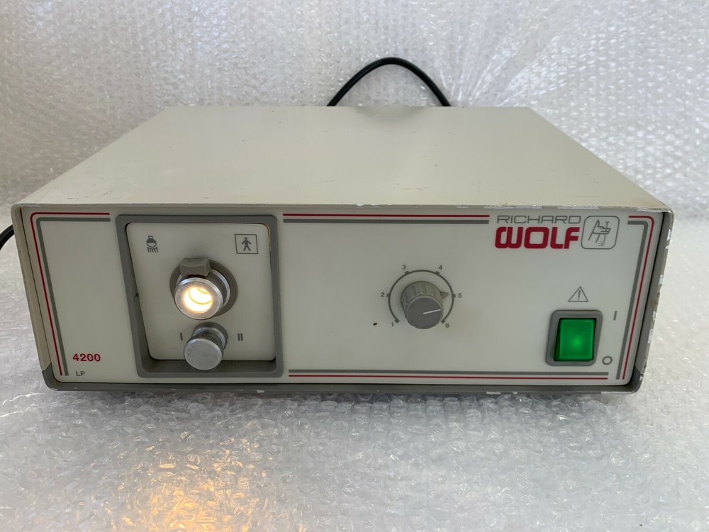 Richard Wolf 4200 LP Light Source For Endoscope Used 4200.001