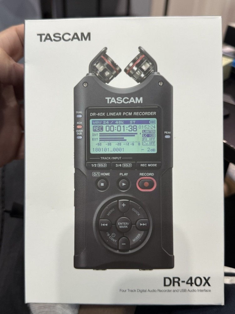 TASCAM DR-40 Digital Recorder - Black