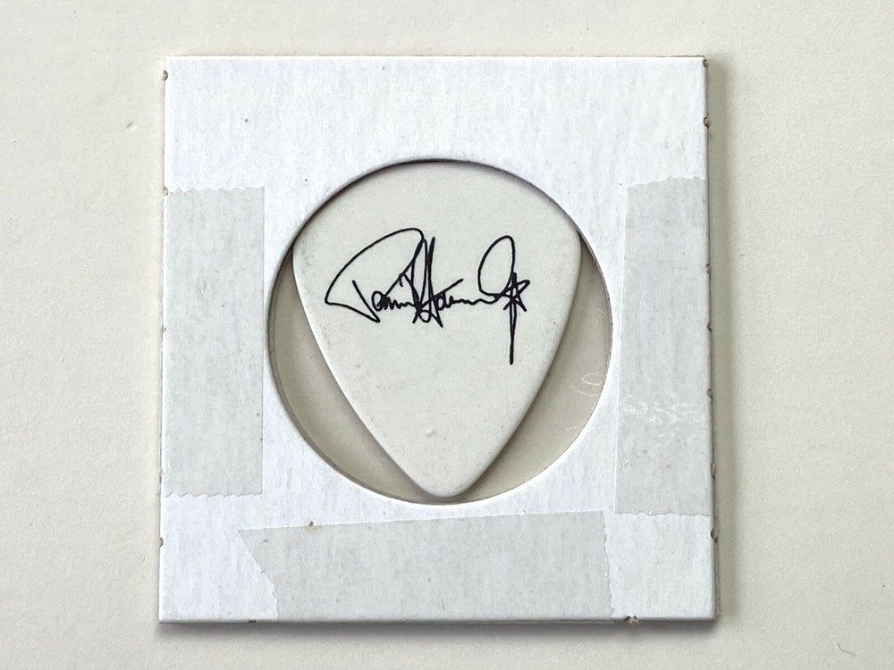 KISS Guitar Pick PAUL STANLEY Alive 35 Concert Tour White Black Vintage Kiss