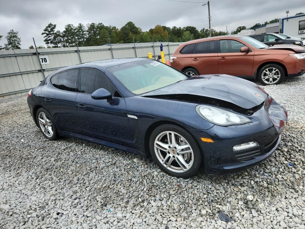 PANAMERA 2011 Glove Box 4860183