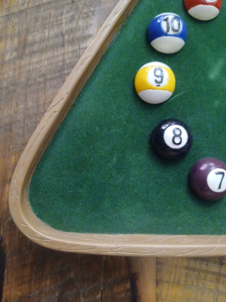 Vintage Kirch Billiards Pool Wall Clock Triangle Shape Rack Pool Balls