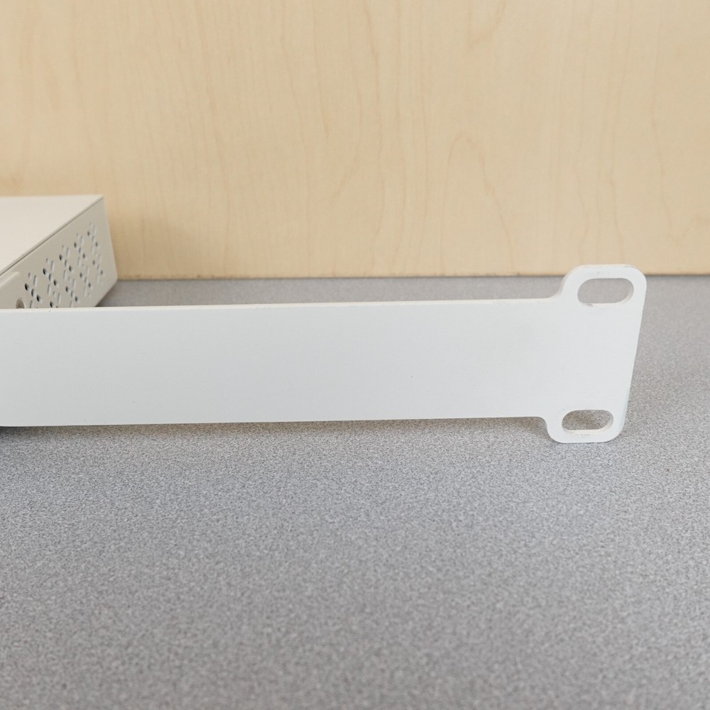 D-Link DNH-100 Nuclias LAN Controller Hub Network White Good