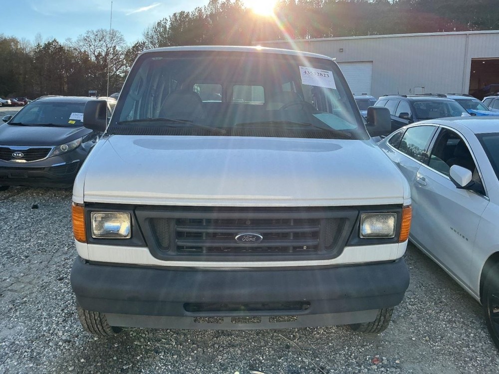 E350 2005 Glove Box 4908582