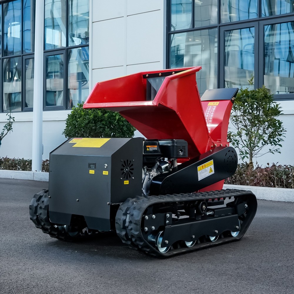 Remote-controlled wood chipper, suitable for complex terrains such as orchards.