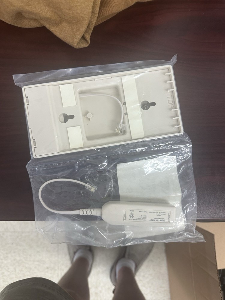 2 Wire Filter Kit 4 DSL Inline Filters, 1 DSL Wall Mount Filter. NEW