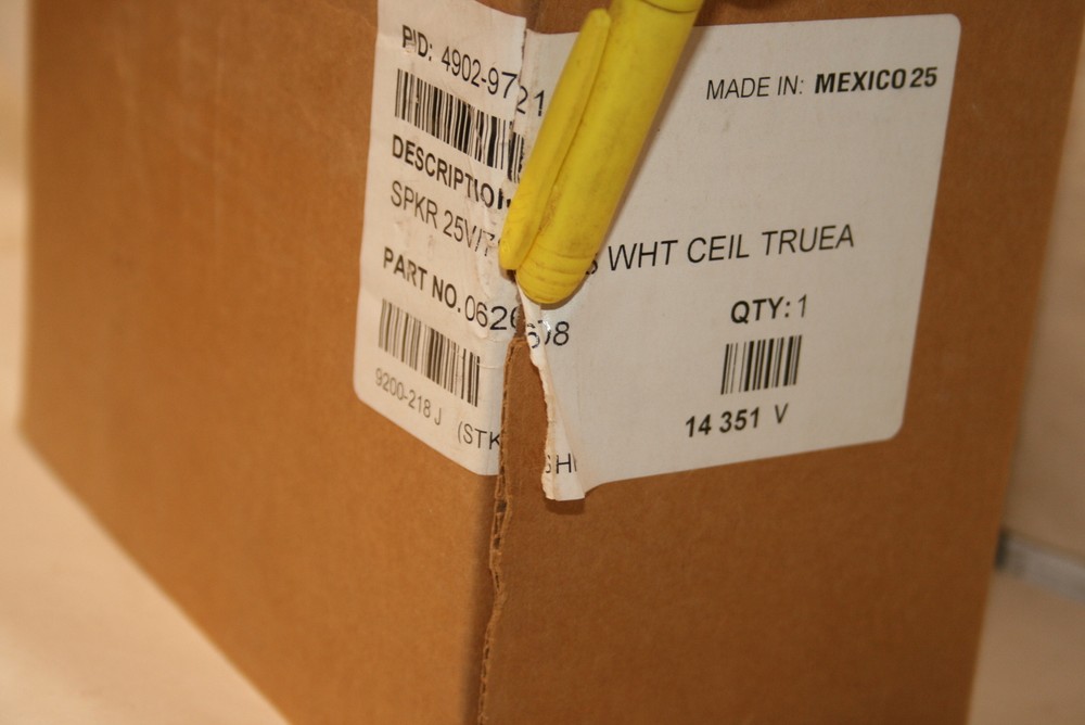 NEW OPEN BOX SIMPLEX WP_Back Box AV/VO Wall White 9200-218 J