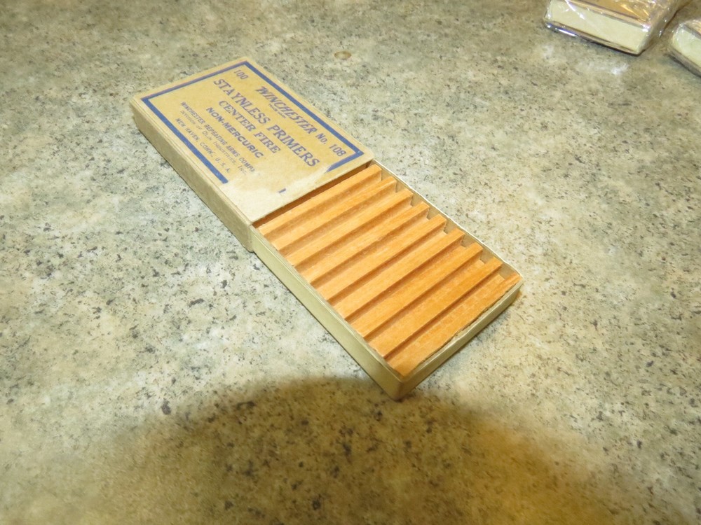 Vintage Winchester No. 108, Primers Empty Box