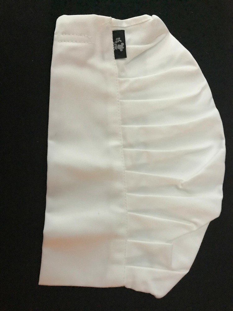 White Chefs Hat – with expandable elastic – one size fits most