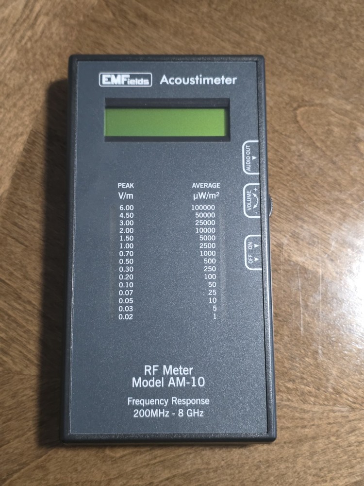 EMFields Acoustimeter RF Meter AM-10 – Excellent Condition – With Case