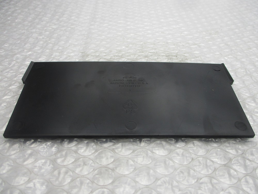 AKRO-MILS 40-130 3A564 DIVIDER NSNP