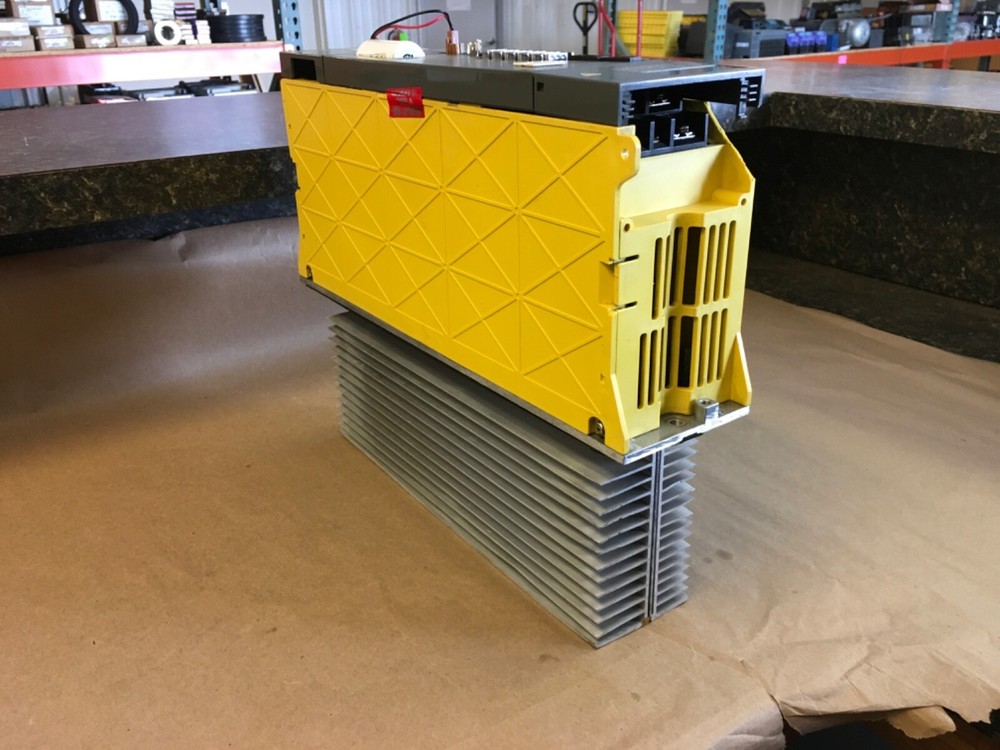 FANUC A06B-6096-H208 Servo Amplifier Module *Broken Piece*