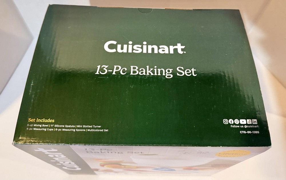 New Cuisinart 13-Piece Essential Baking Set