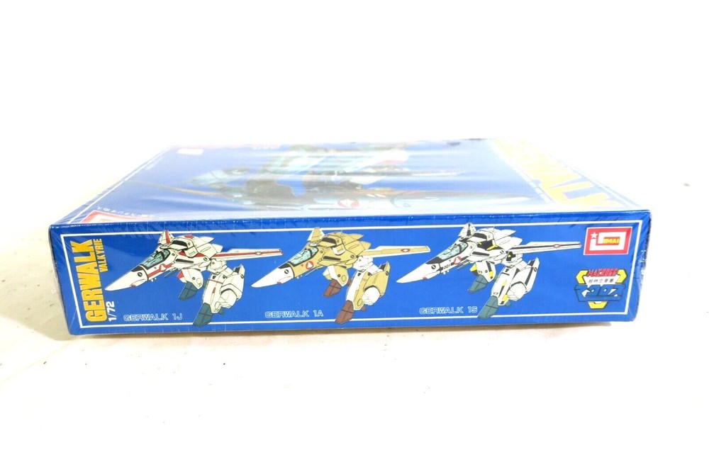 1/72 IMAI MACROSS BATTROID VALKYRIE GERWALK (D2)
