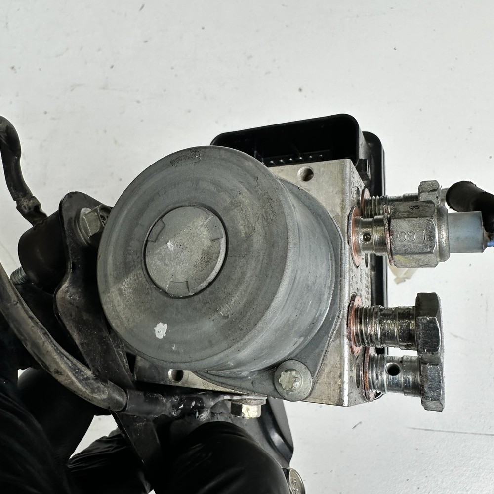 KTM 390 Adventure 2020 ABS pump module unit block modulator