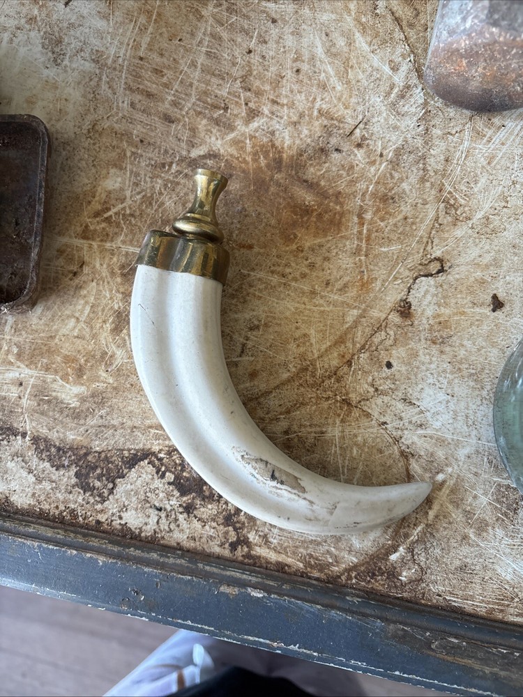 Faux Tooth Magnifier Glass Missing Glass