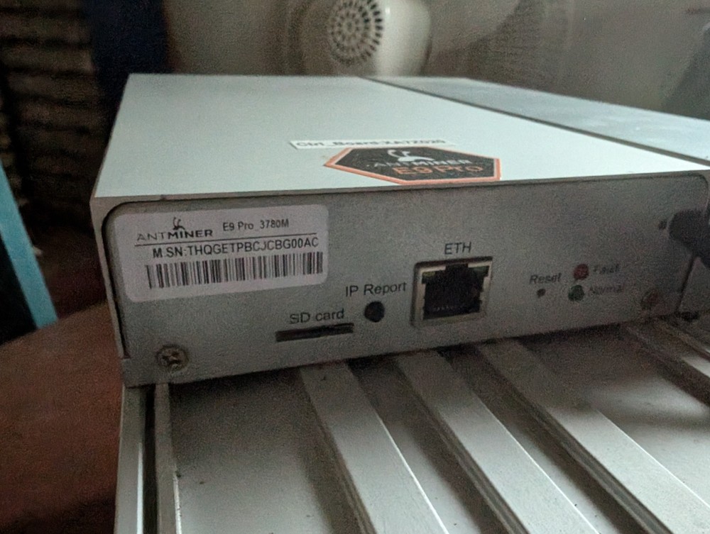 Bitmain Antminer E9 Pro 3780M