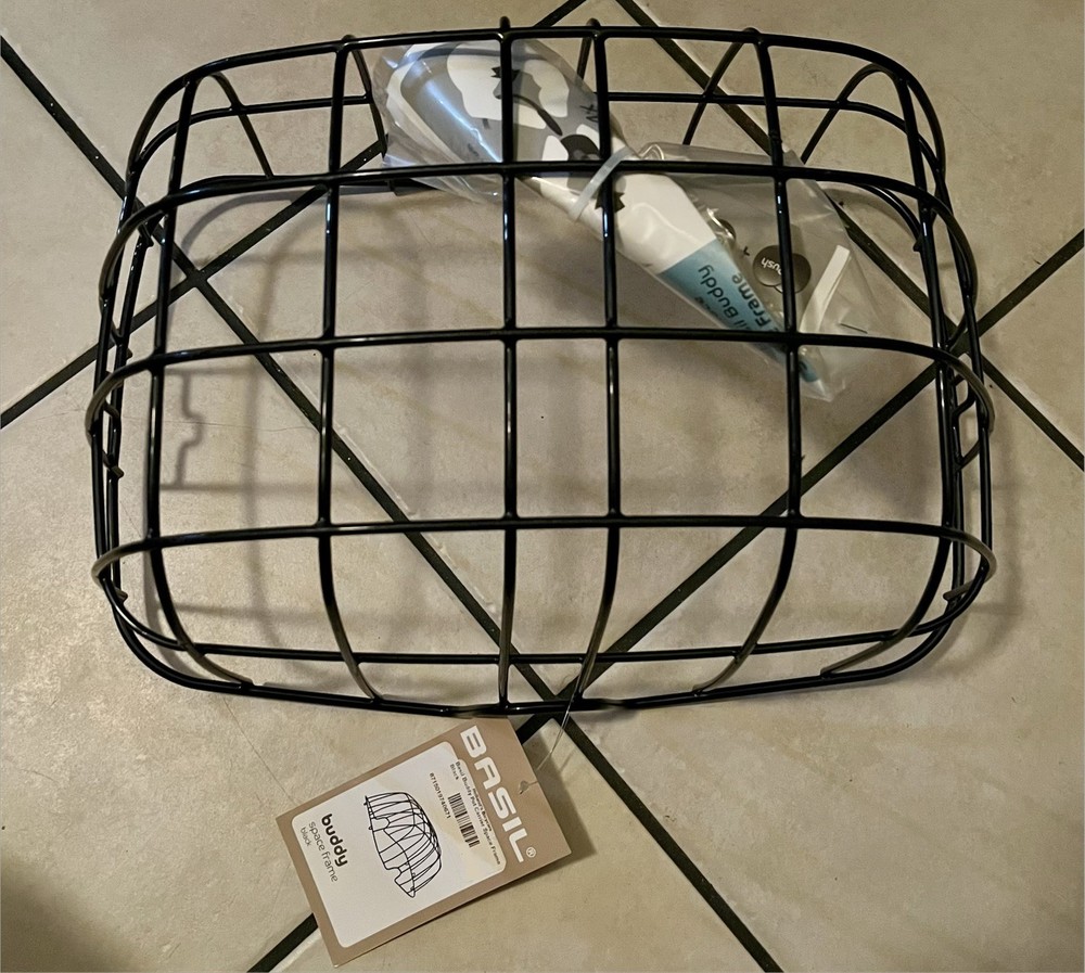 Basil Buddy Dog basket, Dome-Grille
