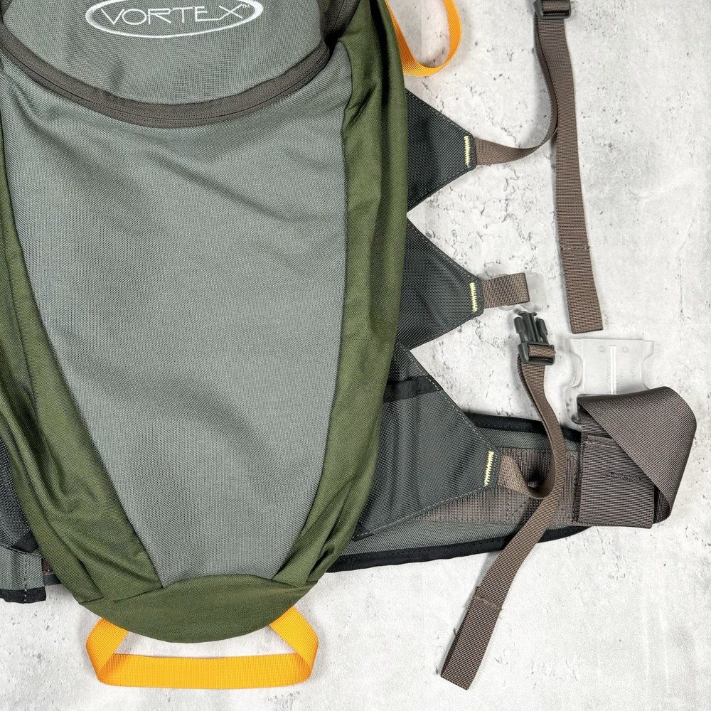 VORTEX Hiking Backpack - Green/Gray - Read