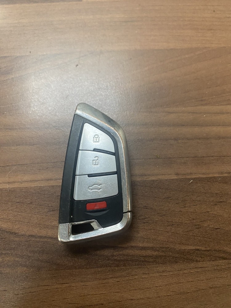 VW 3 BUTTON REMOTE KEY FOB USED