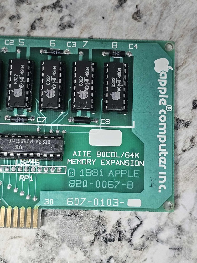 Clean Vintage 1981 Apple Computer Memory Expansion 820-0067-B 607-0103-E Board