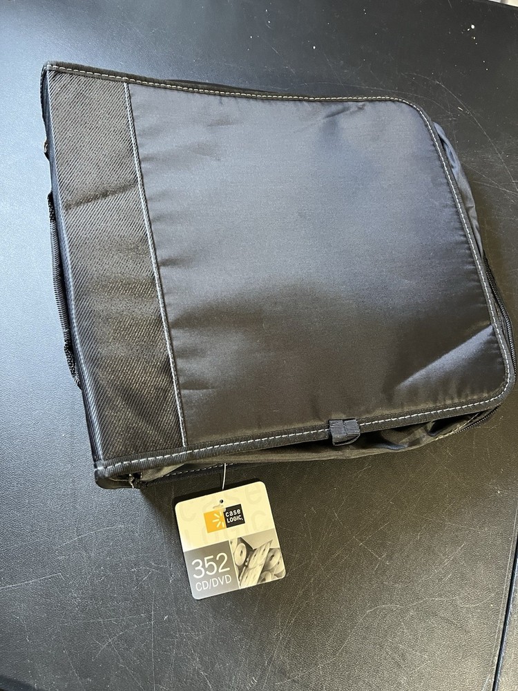Case Logic 2009  352 CD/DVD/ Black Storage Case NEW
