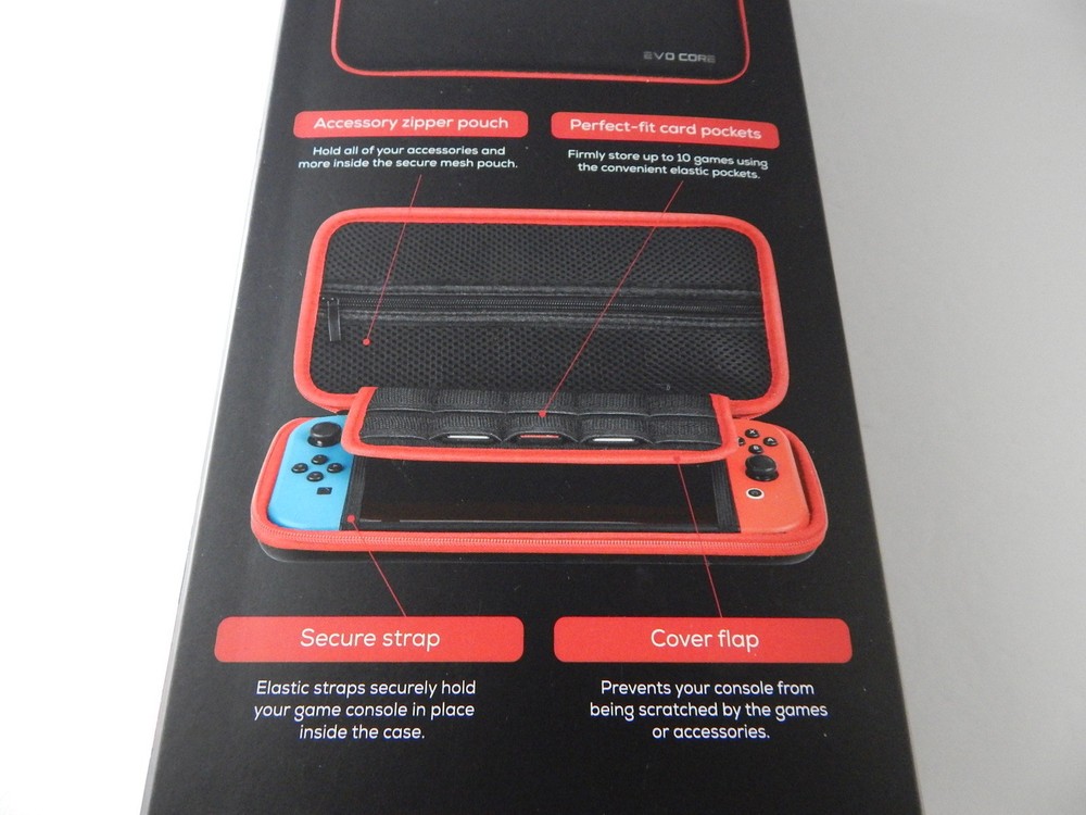 EVO CORE EXO Console Shell Protection & Games Storage for Nintendo Switch New