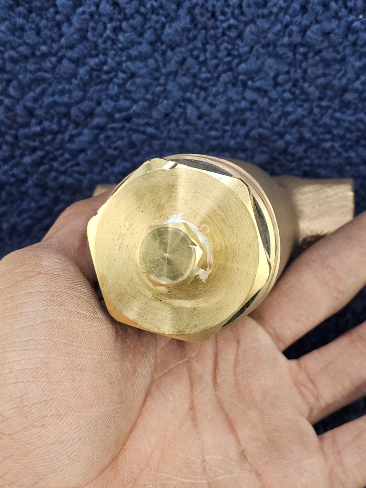 Spraying Systems T-Style Solid Brass Liquid Line Strainer, 1/2 TW