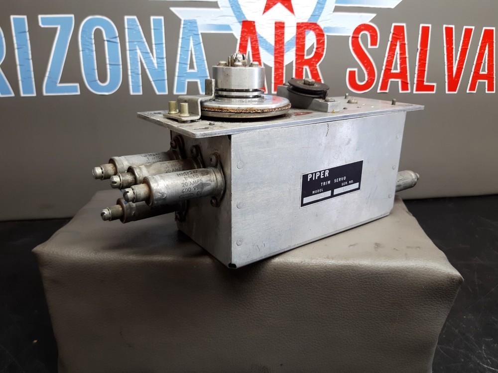 Piper Trim Servo Model PET-2 S/N 419A