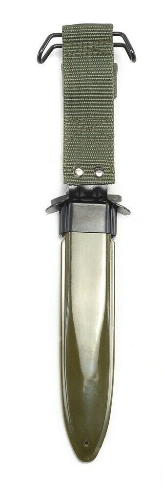 U.S. WWII M3 Fighting Knife with Scabbard