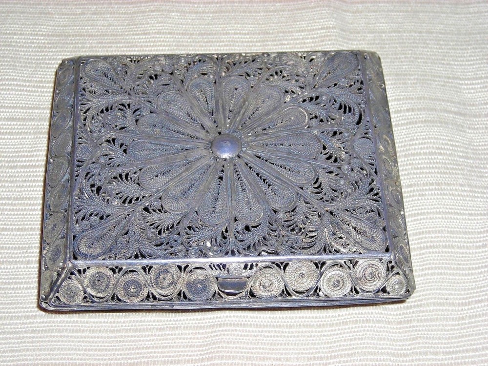 Vintage Solid Silver Ornate Filigree Designed Cigarette Case   Card Case