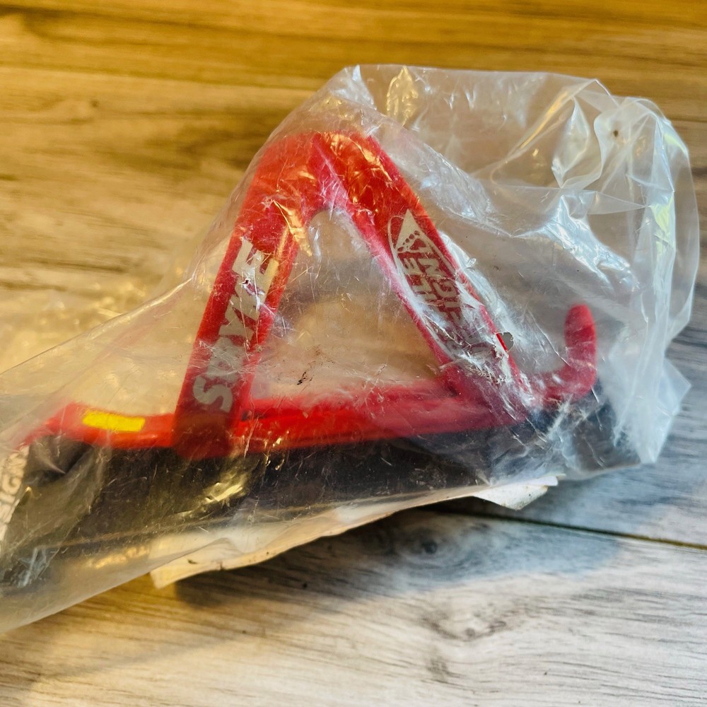 NOS Profile Stryke Composite Bottle Cage Red