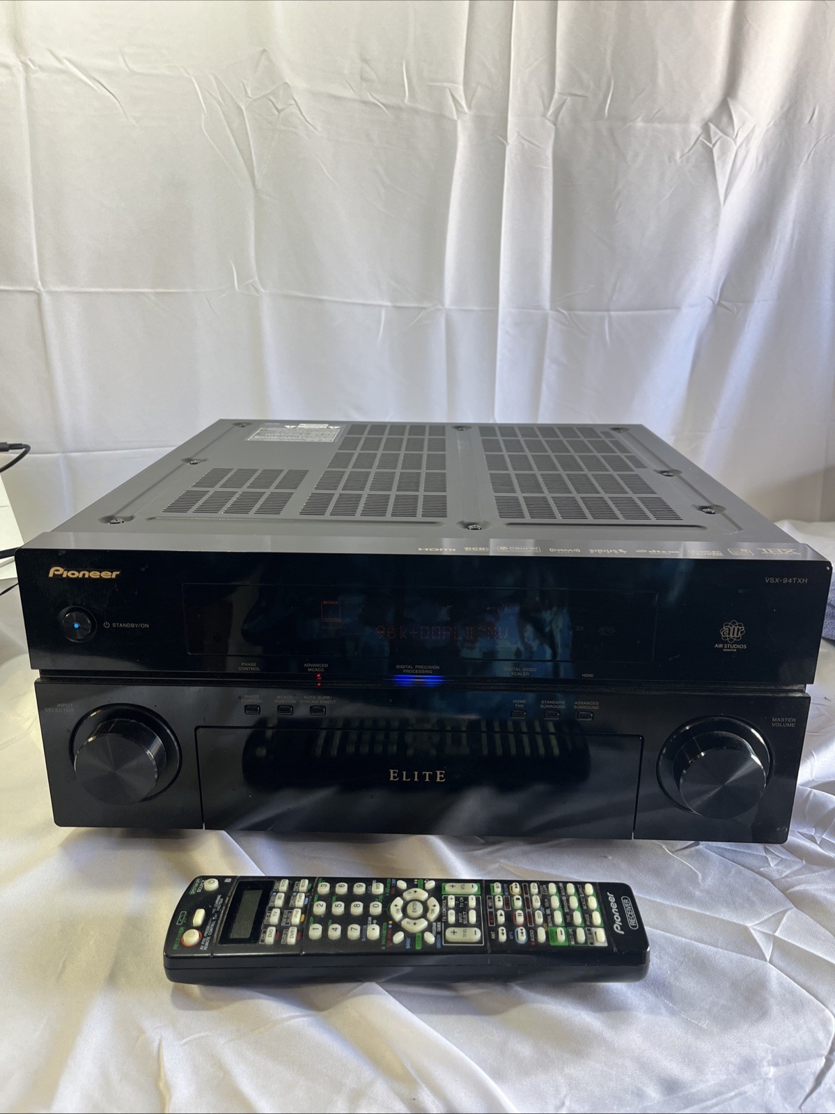 Pioneer Elite VSX-94TXH 7.1 Channel 980W Home Theater Receiver W/ Remote Bundle