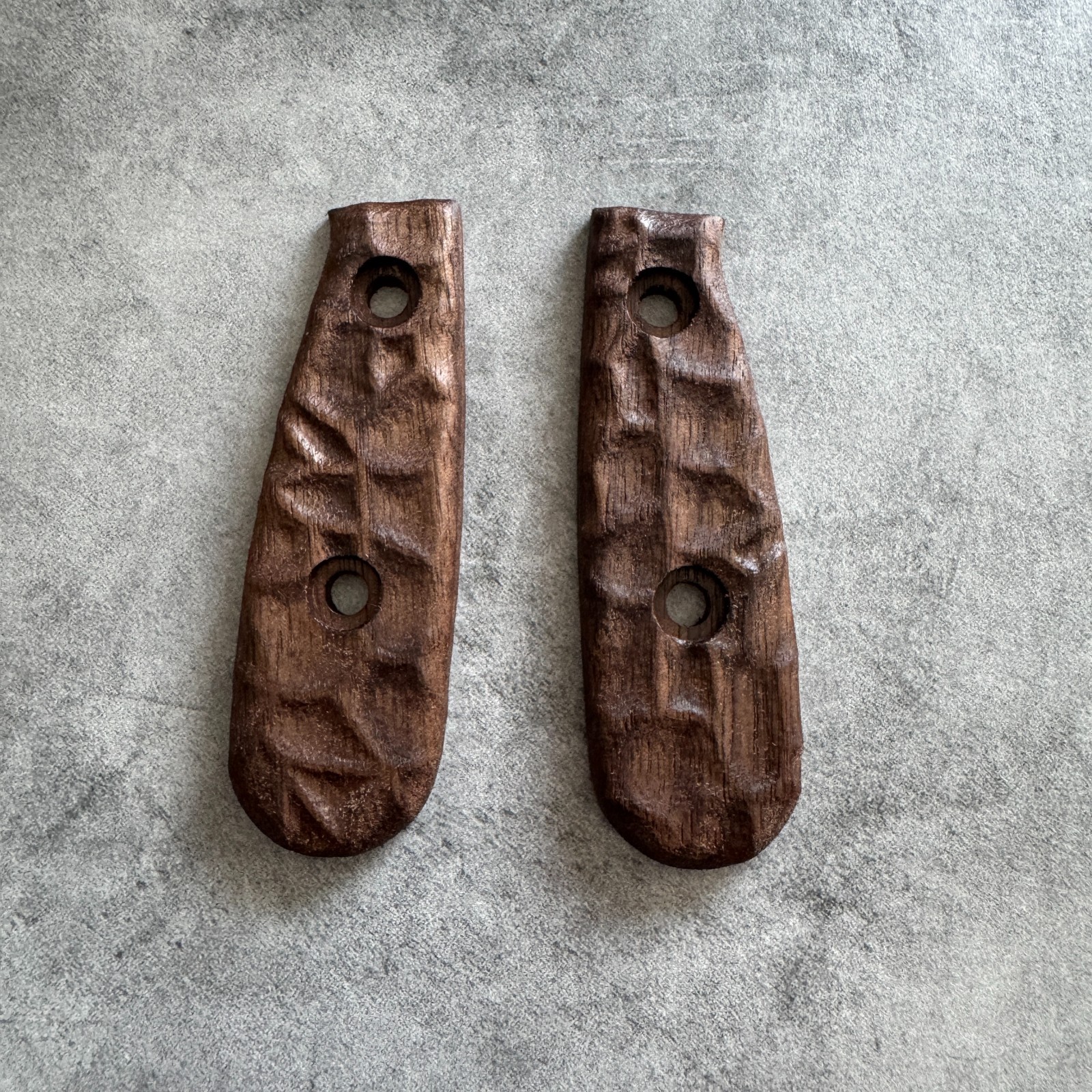 Royalcurl scales for ESEE Izula extended walnut (w/Hardware)