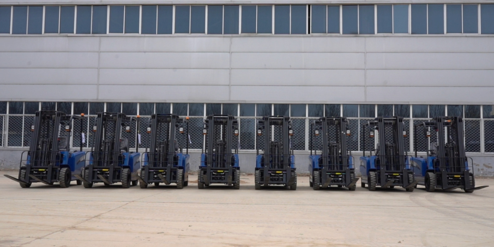 Electric Forklift 1.5 Ton Rated Capacity Lifter Truck w side shift Brand New USA