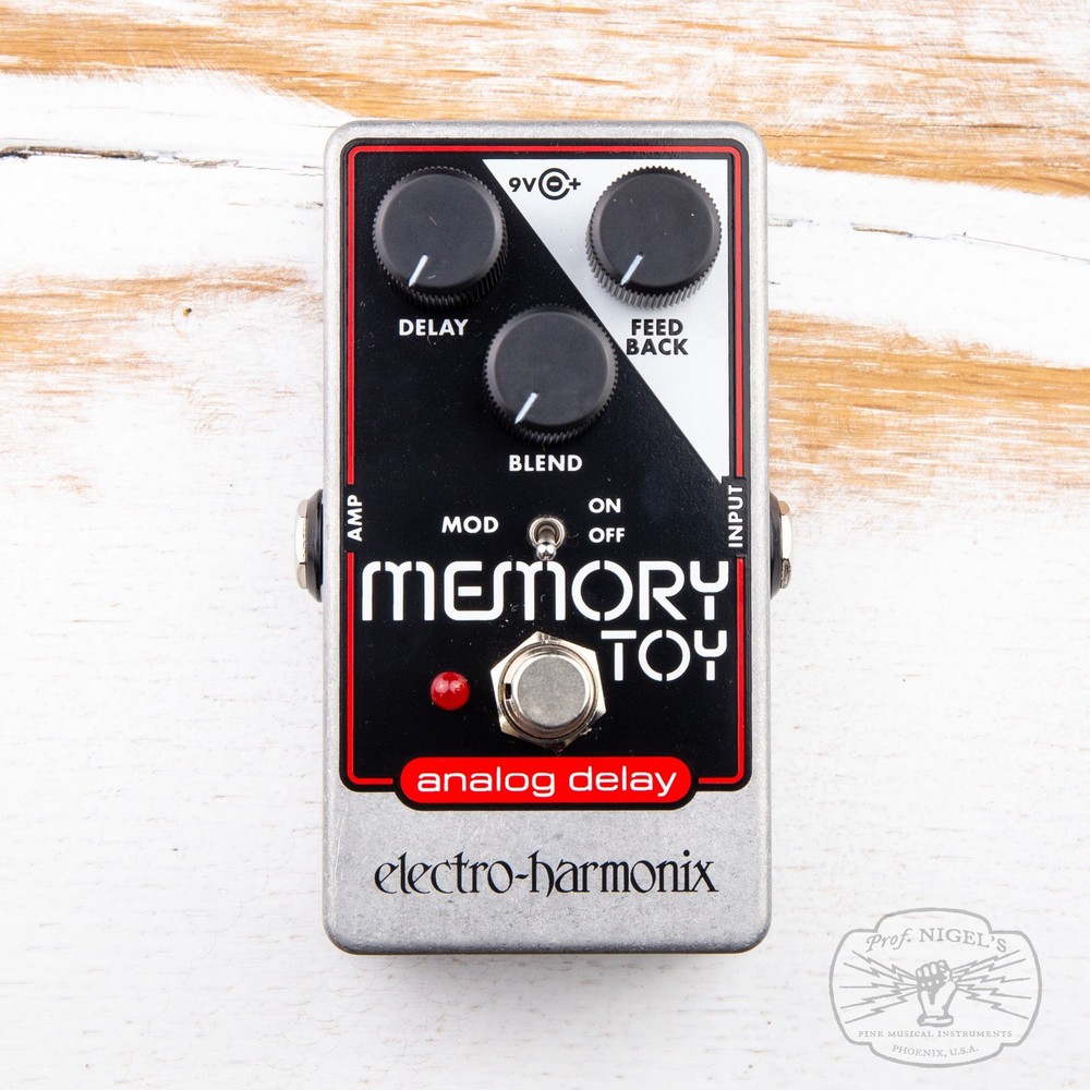 Electro-Harmonix Memory Toy Analog Delay w/ Modulation – Authorized Dealer