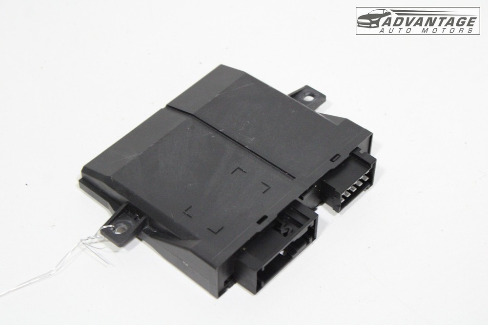2017-2024 FREIGHTLINER CASCADIA FRONT RIGHT DOOR COMPUTER CONTROL MODULE OEM