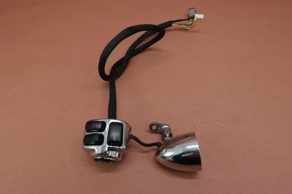 2005-2006 Harley Davidson FXDWGI Dyna Wide Glide Left Control Switch & Blinker