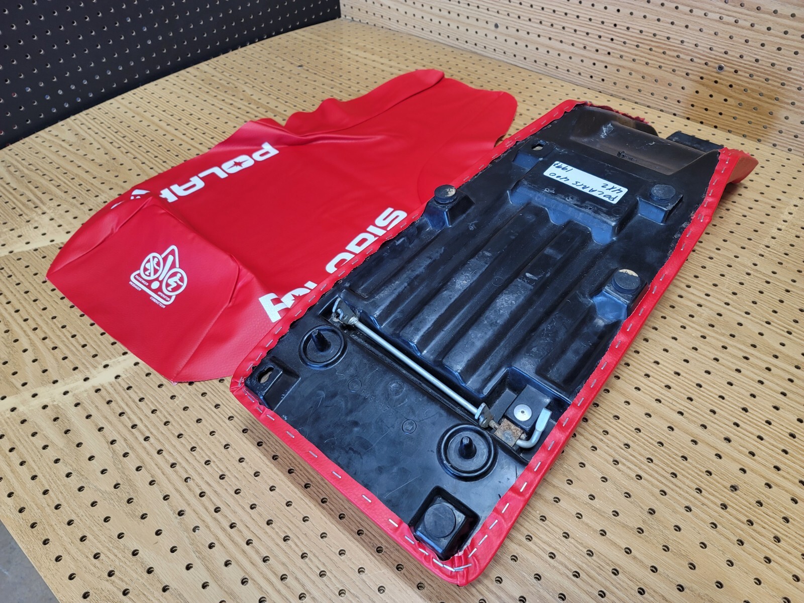 POLARIS SCRAMBLER 250 400 500 SEAT COVER 1995 TO 2003 (red) [P*-34]