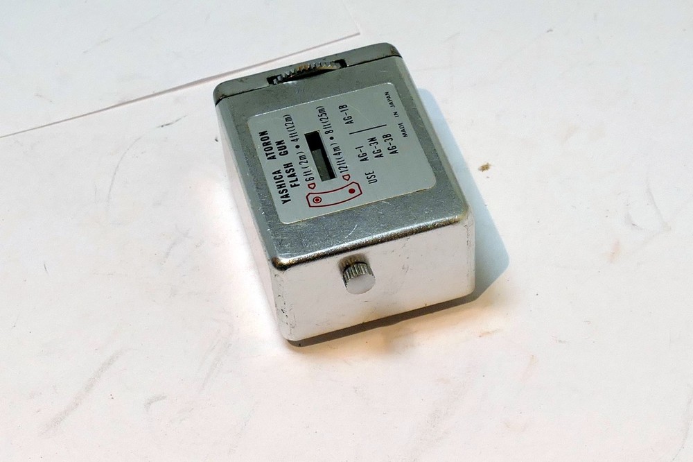 Atoron Flash Gun adapter for Yashica Ultra Miniature Camera