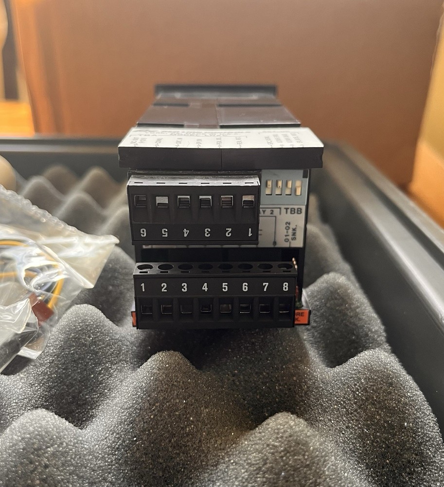 Red Lion Controls LNXC2030 Industrial Automation Module Controller New