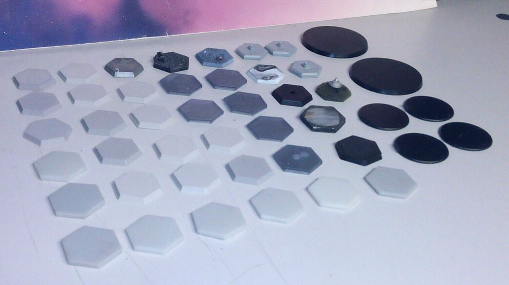 BATTLETECH PLASTIC & 3D-PRINTED HEX BASE LOT (38 HEX + 7 ROUND)