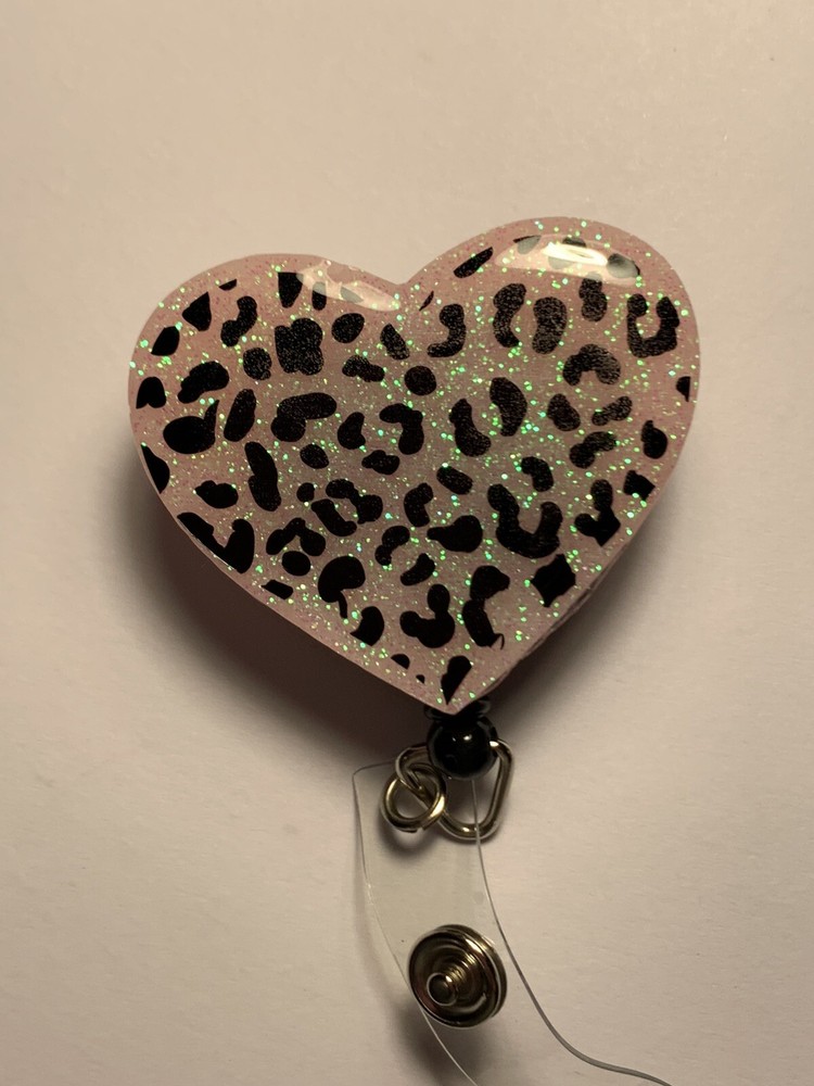 retractable badge holder Heart With Leopard Print