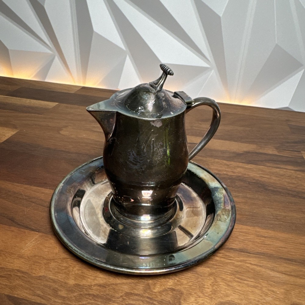 ONEIDA SILVERSMITHS Silver plated Cream Pitcher & Plate 6 Inch