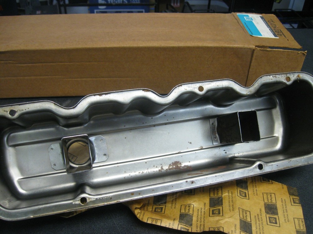 OMC Sterndrive 0980502 Valve Cover