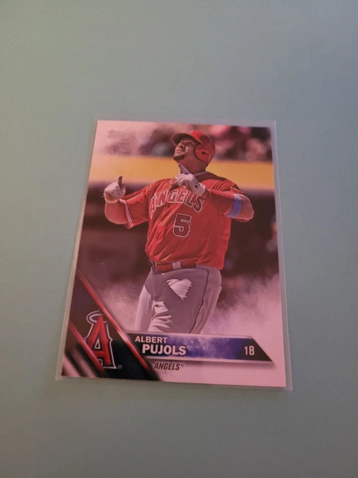 !!!     ALBERT PUJOLS   TOPPS   BASEBALL  CARD $$