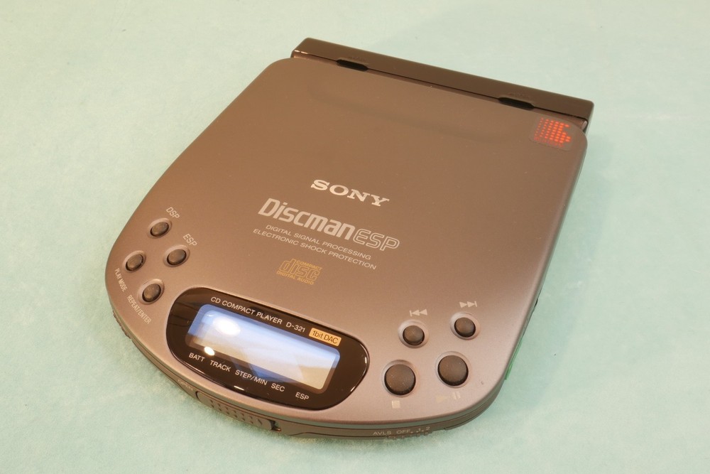 Sony D-321 Discman :: Restored :: Complete Set