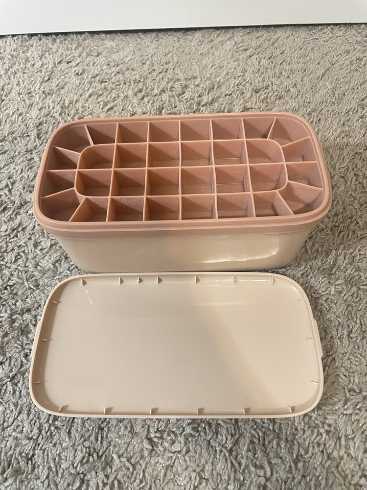 Silicone Ice Cube Tray with Storage Box