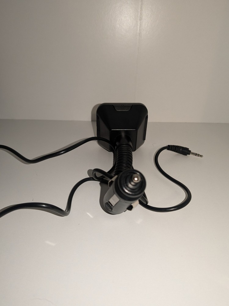 Scosche Tuneit FM Car Transmitter Digital Display FM Stereo Flexible Neck FMTD3R