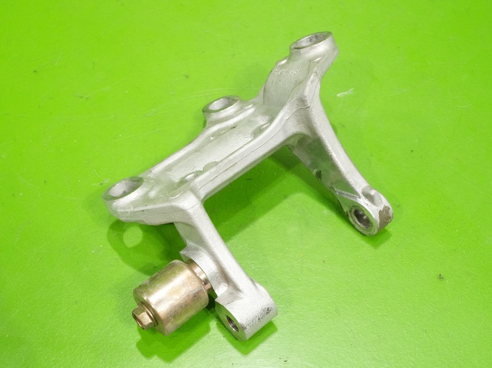 02-06 RSX OEM driver left engine motor transmission mount bracket